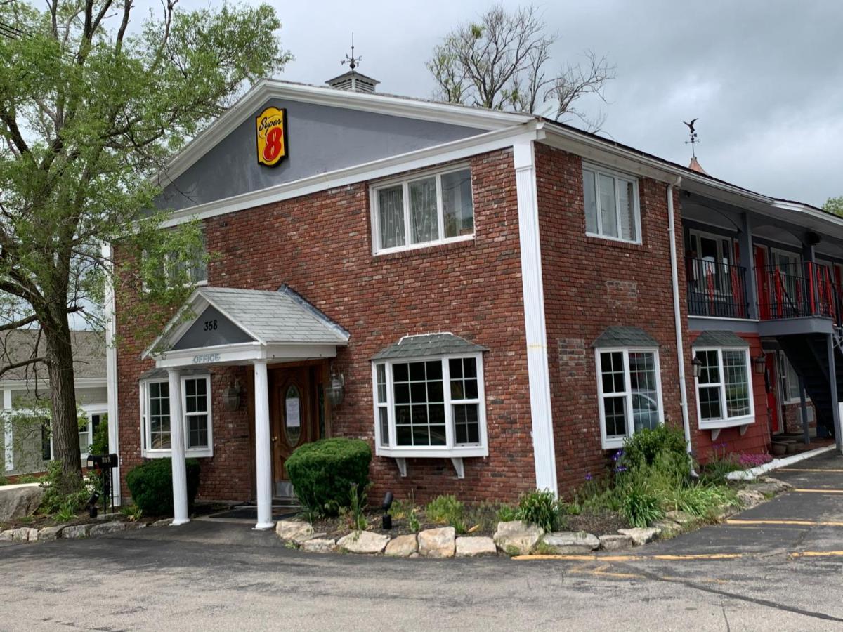 Super 8 By Wyndham Sturbridge Hotell Exteriör bild